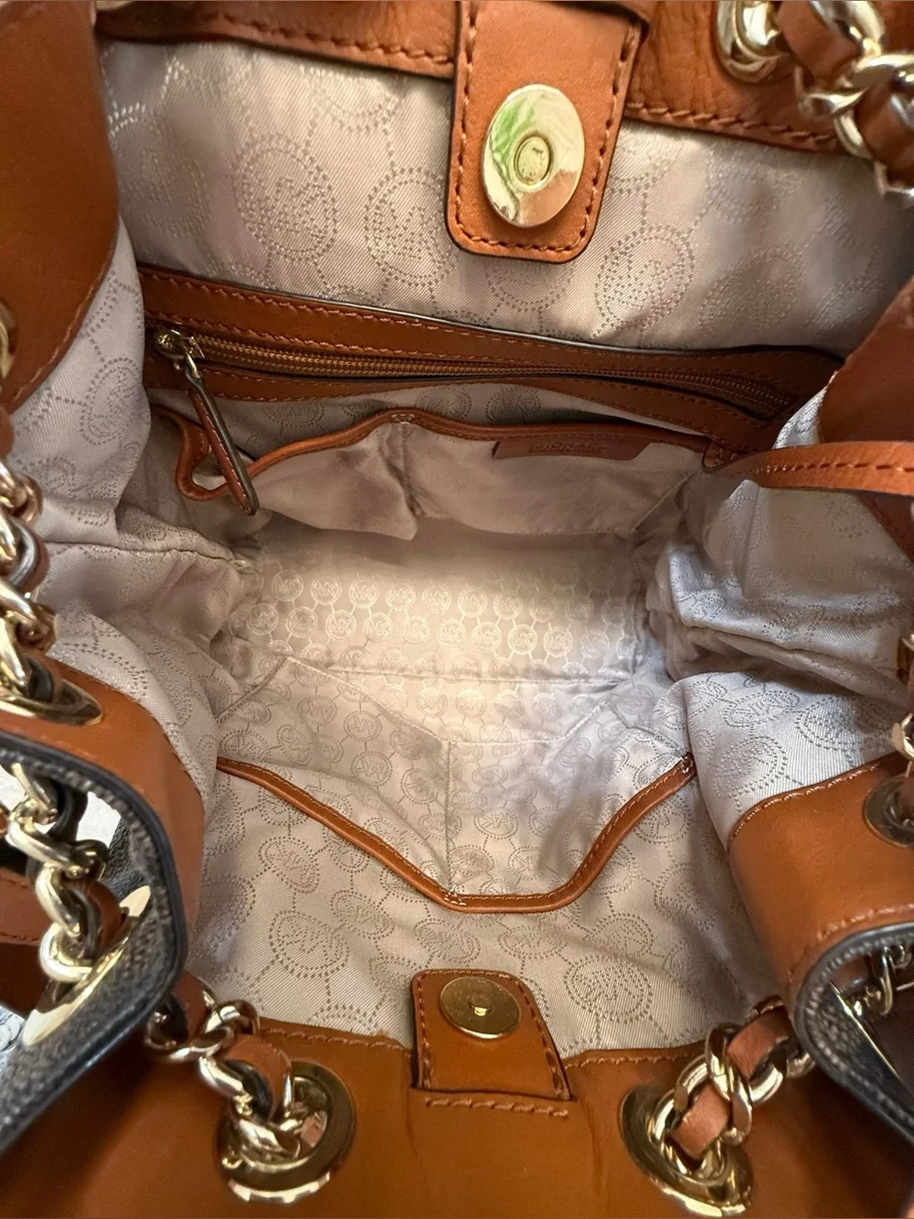 ✨ LIKE NEW ✨ Michael Kors Frankie Large Drawstring Bucket Bag - Brown Monogram